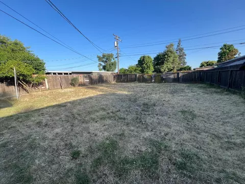 638 Jean St, Modesto, CA 95351 photo 15