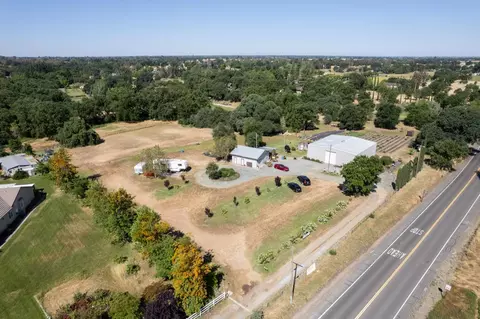 9050 Tavernor Rd, Wilton, CA 95693 photo 4