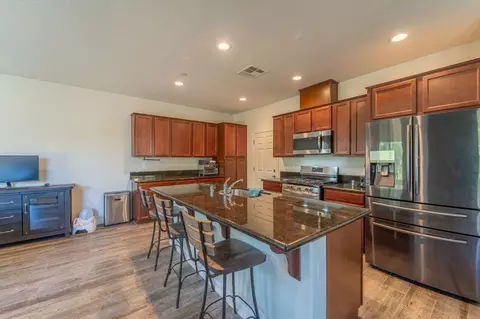 21173 Cabernet Dr, Patterson, CA 95363 photo 9