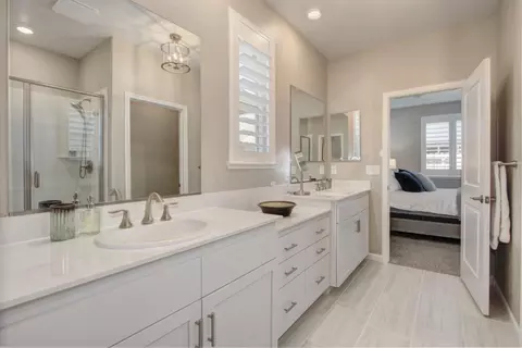 Bath - 1476 Carson River Loop, Lincoln, CA 95648 photo 1 of 4