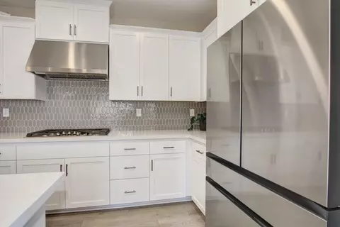 Kitchen - 1476 Carson River Loop, Lincoln, CA 95648 photo 5 of 6