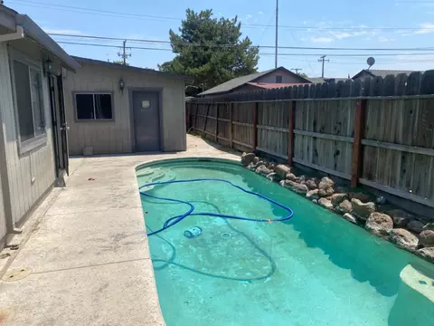 Exterior - 2216 Whitcomb Way, Modesto, CA 95350 photo 3 of 3