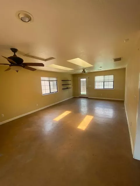 Living - 2216 Whitcomb Way, Modesto, CA 95350 photo 2 of 2