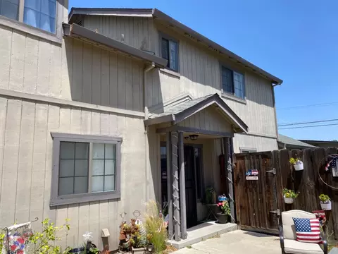 2216 Whitcomb Way, Modesto, CA 95350 photo 1