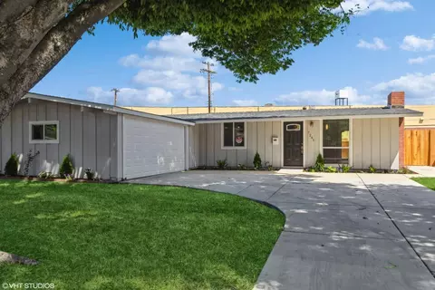 7241 Tamoshanter Way, Sacramento, CA 95822