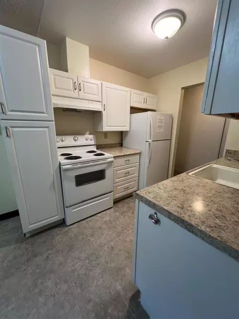 4332 Pacific Ave #45, Stockton, CA 95207