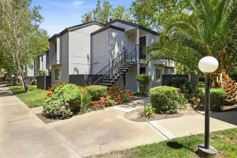 3591 Quail Lakes Dr #289, Stockton, CA 95207