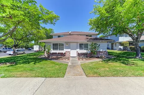 229 Harding Blvd #1, Roseville, CA 95678