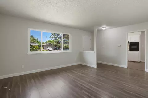 Living - 2336 Corbin Ln, Lodi, CA 95242 photo 2 of 5