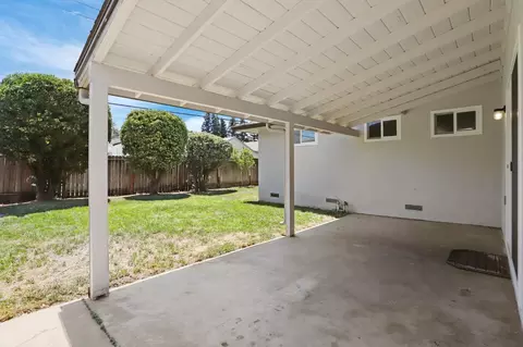 Exterior - 2336 Corbin Ln, Lodi, CA 95242 photo 4 of 7