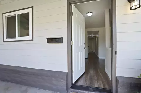 Entry Way - 2336 Corbin Ln, Lodi, CA 95242 photo 1 of 2