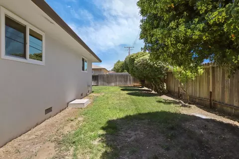 Exterior - 2336 Corbin Ln, Lodi, CA 95242 photo 5 of 7