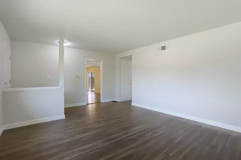 Living - 2336 Corbin Ln, Lodi, CA 95242 photo 3 of 5