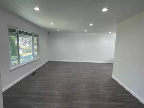 Living - 711 W 9th St, Gilroy, CA 95020 photo 10 of 13