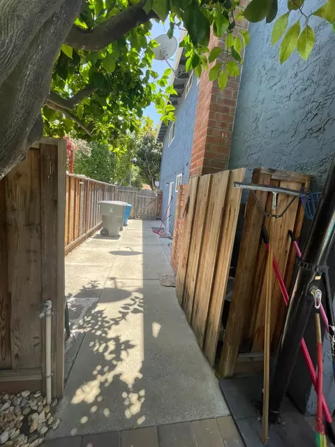 Exterior - 711 W 9th St, Gilroy, CA 95020 photo 13 of 15