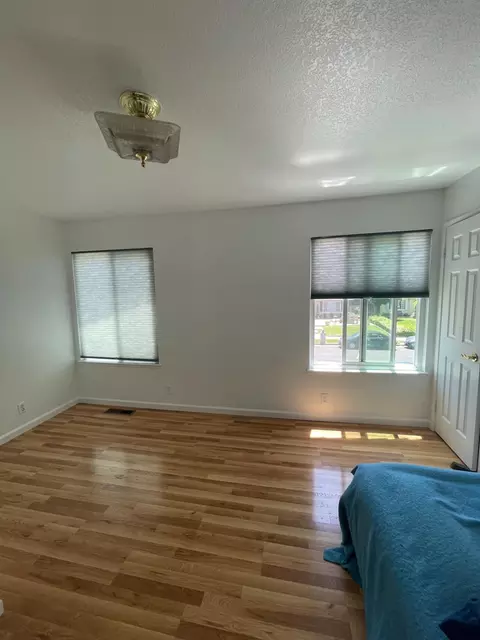 Bedroom - 711 W 9th St, Gilroy, CA 95020 photo 6 of 11