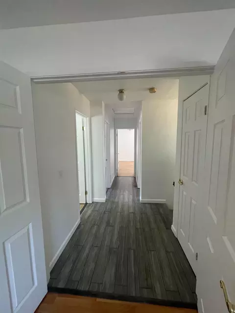 Entry Way - 711 W 9th St, Gilroy, CA 95020 photo 4 of 12