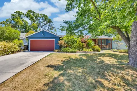 4728 D Pkwy, Sacramento, CA 95823