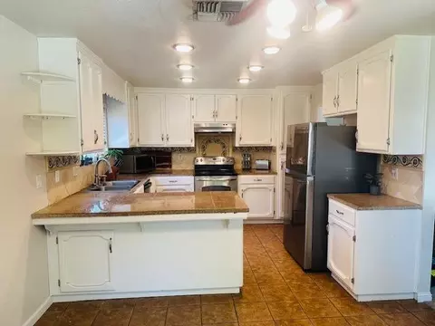 1161 Bud Pl, Manteca, CA 95336 photo 4