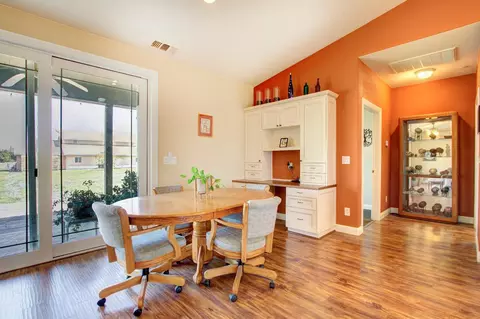 Dining - 9573 Alta Mesa Rd, Wilton, CA 95693 photo 2 of 3