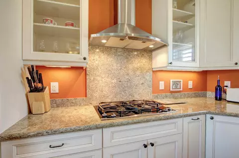 Kitchen - 9573 Alta Mesa Rd, Wilton, CA 95693 photo 10 of 10