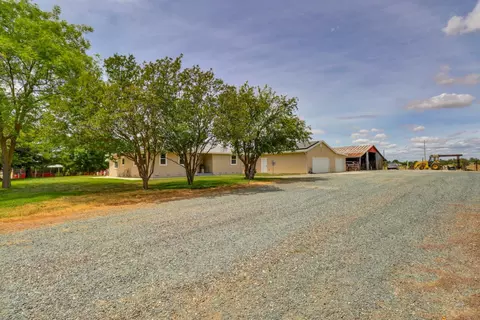 Exterior - 9856 La Clair Rd, Wilton, CA 95693 photo 24 of 28