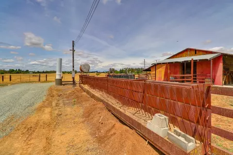 Exterior - 9856 La Clair Rd, Wilton, CA 95693 photo 9 of 28