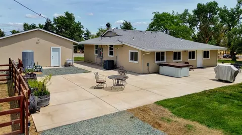 Exterior - 9856 La Clair Rd, Wilton, CA 95693 photo 27 of 28