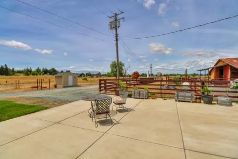 Exterior - 9856 La Clair Rd, Wilton, CA 95693 photo 5 of 28