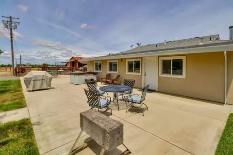 Exterior - 9856 La Clair Rd, Wilton, CA 95693 photo 3 of 28