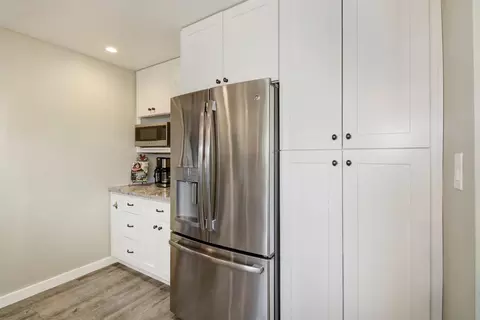 Kitchen - 9856 La Clair Rd, Wilton, CA 95693 photo 6 of 6