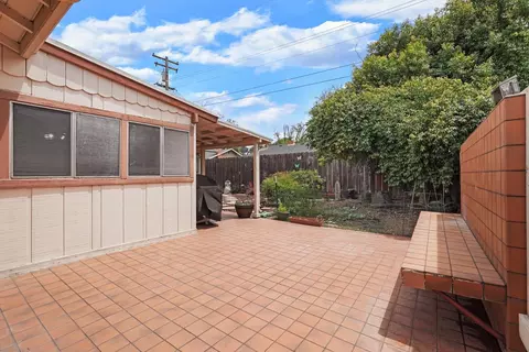 Exterior - 1620 Ascot Dr, Modesto, CA 95350 photo 18 of 19