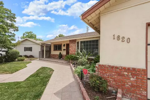 Exterior - 1620 Ascot Dr, Modesto, CA 95350 photo 4 of 19