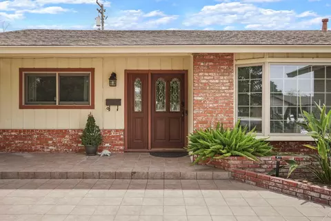 Exterior - 1620 Ascot Dr, Modesto, CA 95350 photo 6 of 19