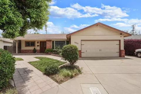 Exterior - 1620 Ascot Dr, Modesto, CA 95350 photo 1 of 19