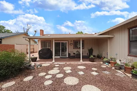 Exterior - 1620 Ascot Dr, Modesto, CA 95350 photo 11 of 19