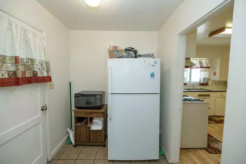 Entry Way - 903 Seybold Ave, Modesto, CA 95351 photo 1 of 1
