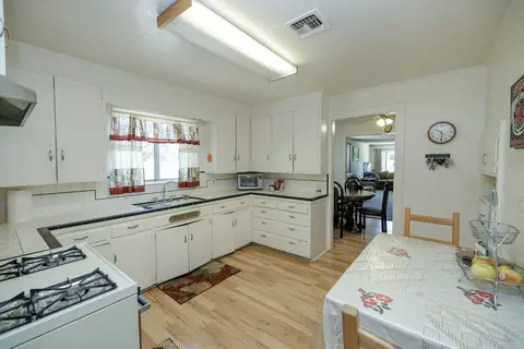 Kitchen - 903 Seybold Ave, Modesto, CA 95351 photo 1 of 3