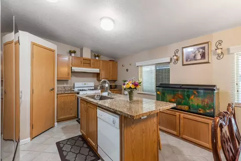 2845 E Hatch Rd #44, Modesto, CA 95351 photo 10