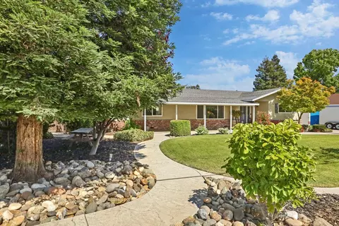 Exterior - 150 Robert Ave, Ripon, CA 95366 photo 2 of 17