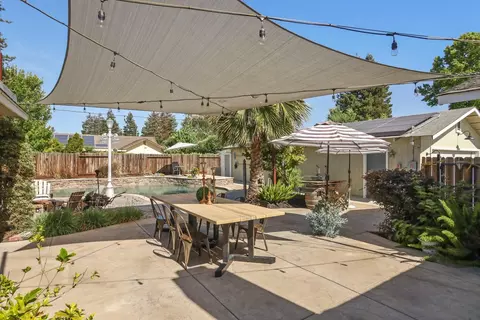 Exterior - 150 Robert Ave, Ripon, CA 95366 photo 5 of 17