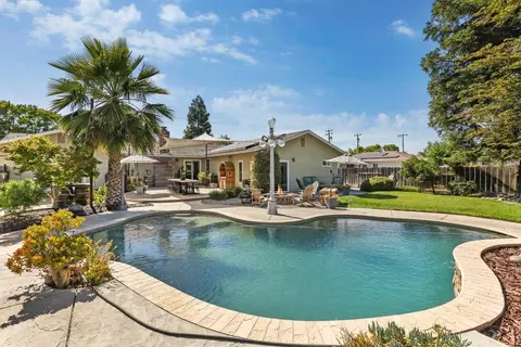 Exterior - 150 Robert Ave, Ripon, CA 95366 photo 12 of 17