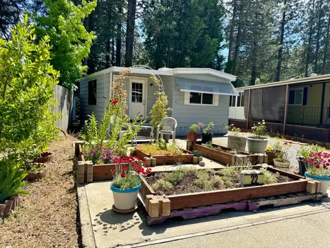 22 Candy Ln, Grass Valley, CA 95945 photo 1