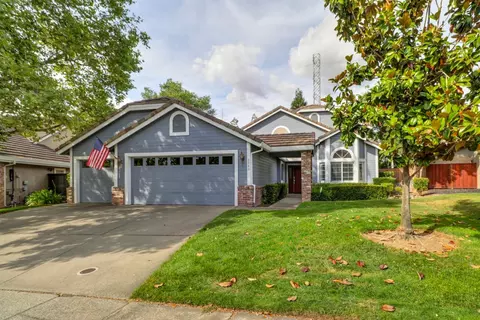 3040 Courtside Dr, Roseville, CA 95661