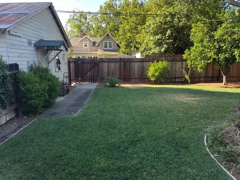 Exterior - 306 Abbey St, Winters, CA 95694 photo 4 of 6