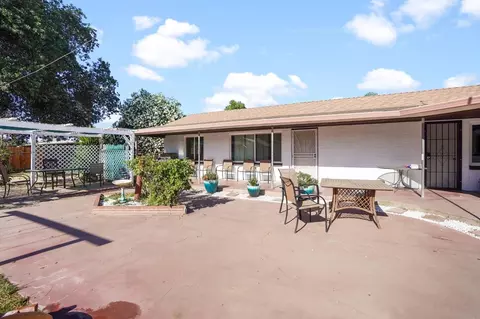 Exterior - 93 E Syracuse Ave, Turlock, CA 95380 photo 13 of 15