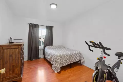 Bedroom - 93 E Syracuse Ave, Turlock, CA 95380 photo 1 of 6