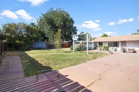 Exterior - 93 E Syracuse Ave, Turlock, CA 95380 photo 12 of 15