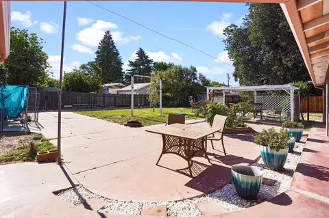 Exterior - 93 E Syracuse Ave, Turlock, CA 95380 photo 6 of 15