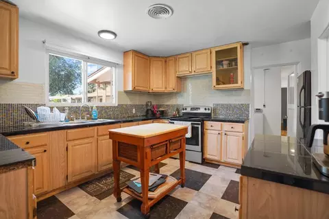 Kitchen - 93 E Syracuse Ave, Turlock, CA 95380 photo 2 of 2